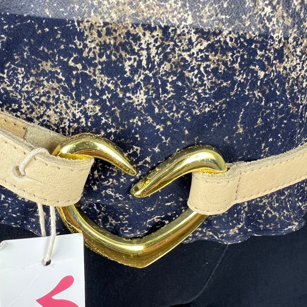 Lovestrength Womens Tan Suede Heart Buckle Belt Gold Tone Hardware NWT‎